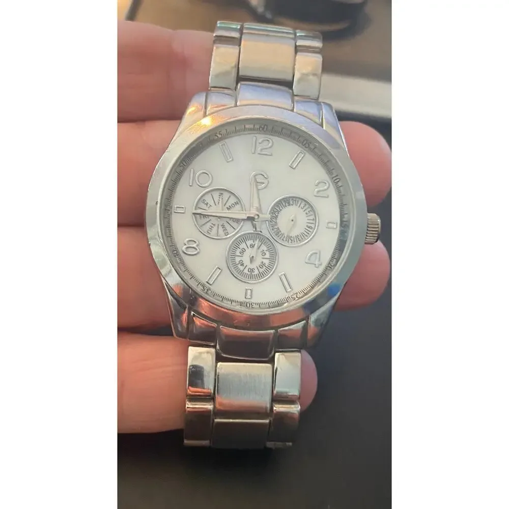 Women's Gossip G Watch, Silver Tone Chrono Style, New battery